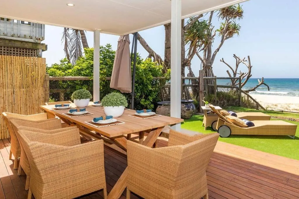 Absolute Beachfront Family Size Home Gold Coast